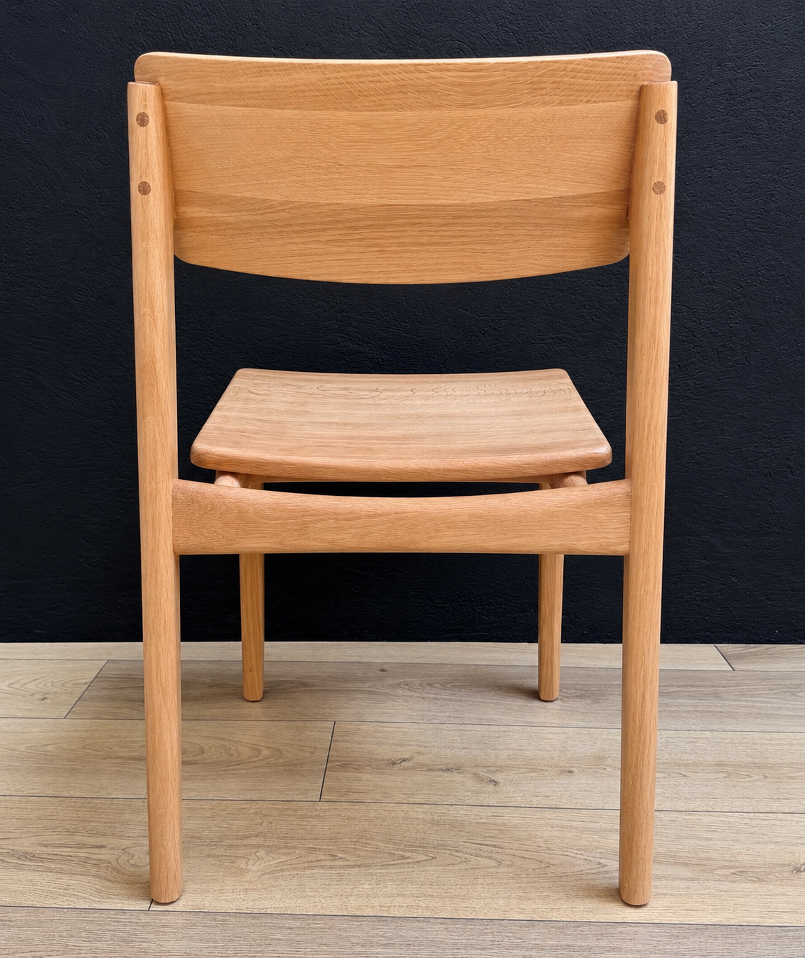 Poise Chair