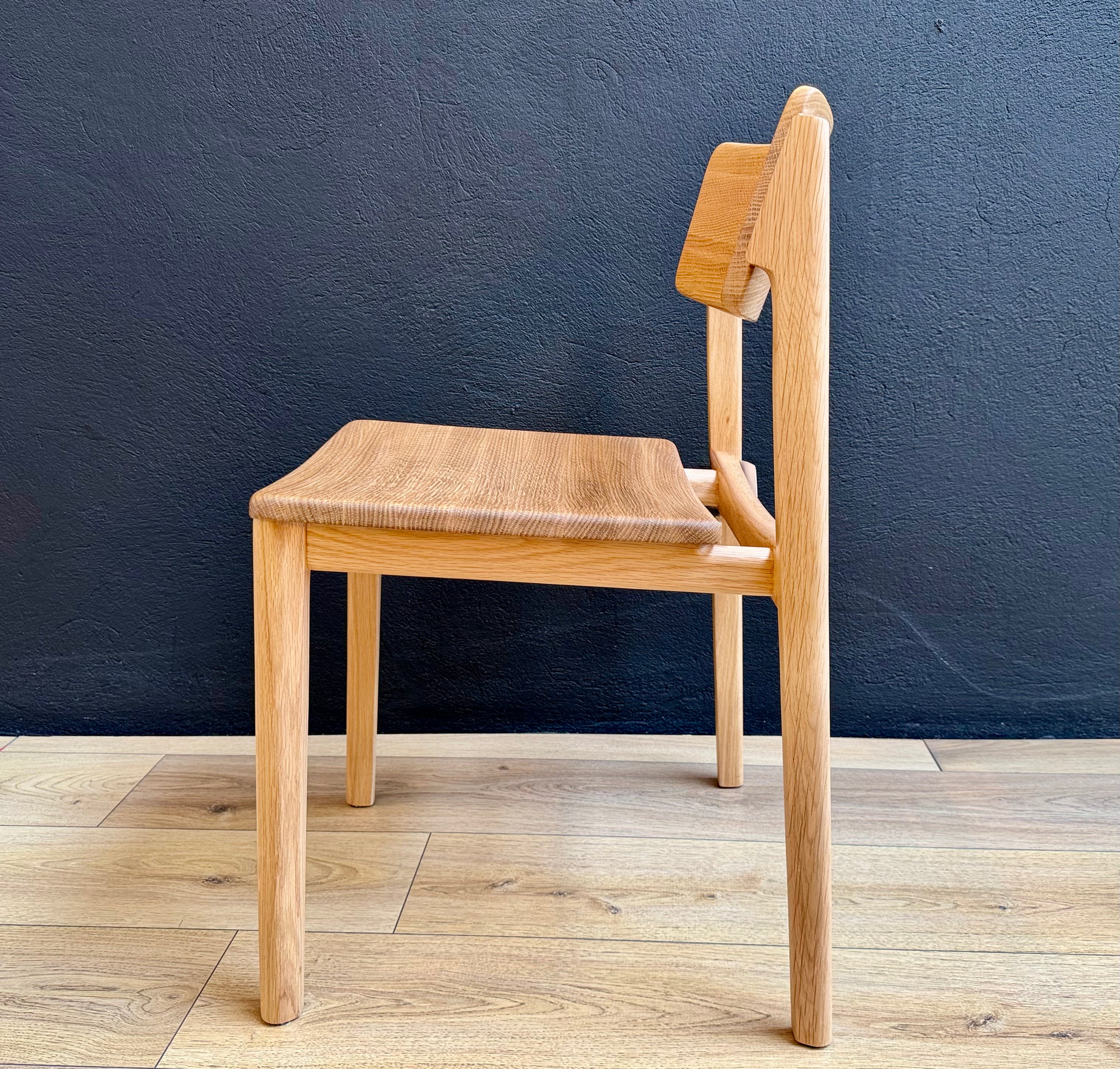 Poise Chair