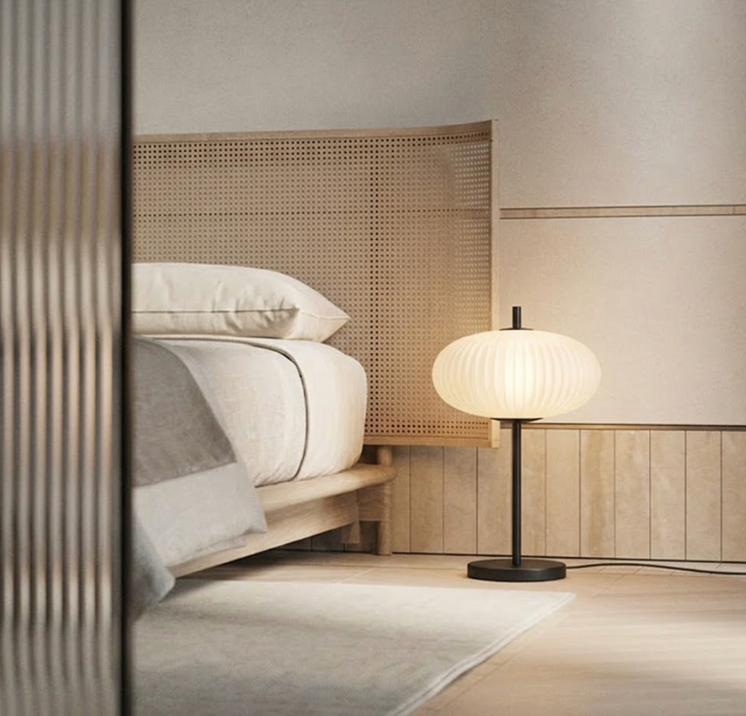 Aria table lamp