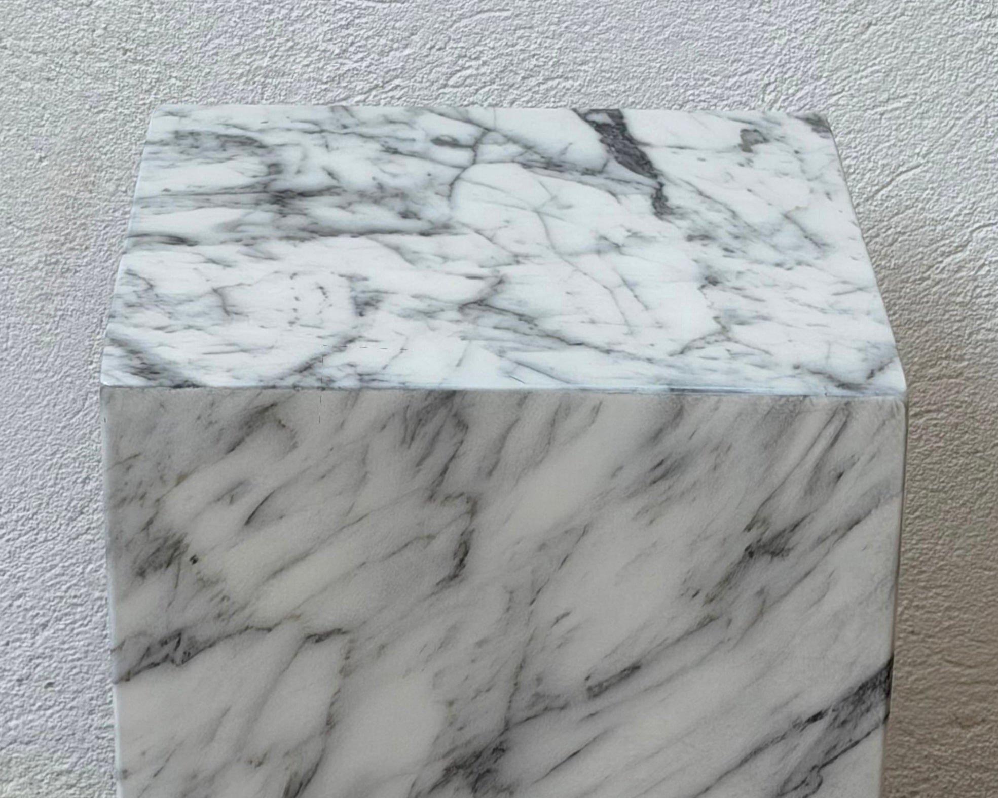 Table d'appoint Stele