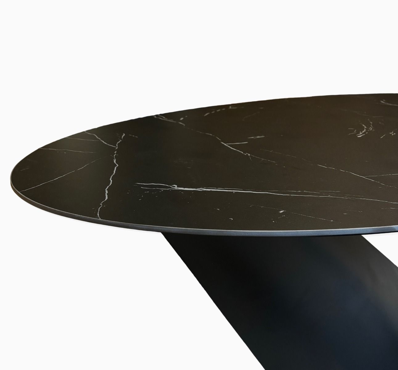 Table Ovale O Mate