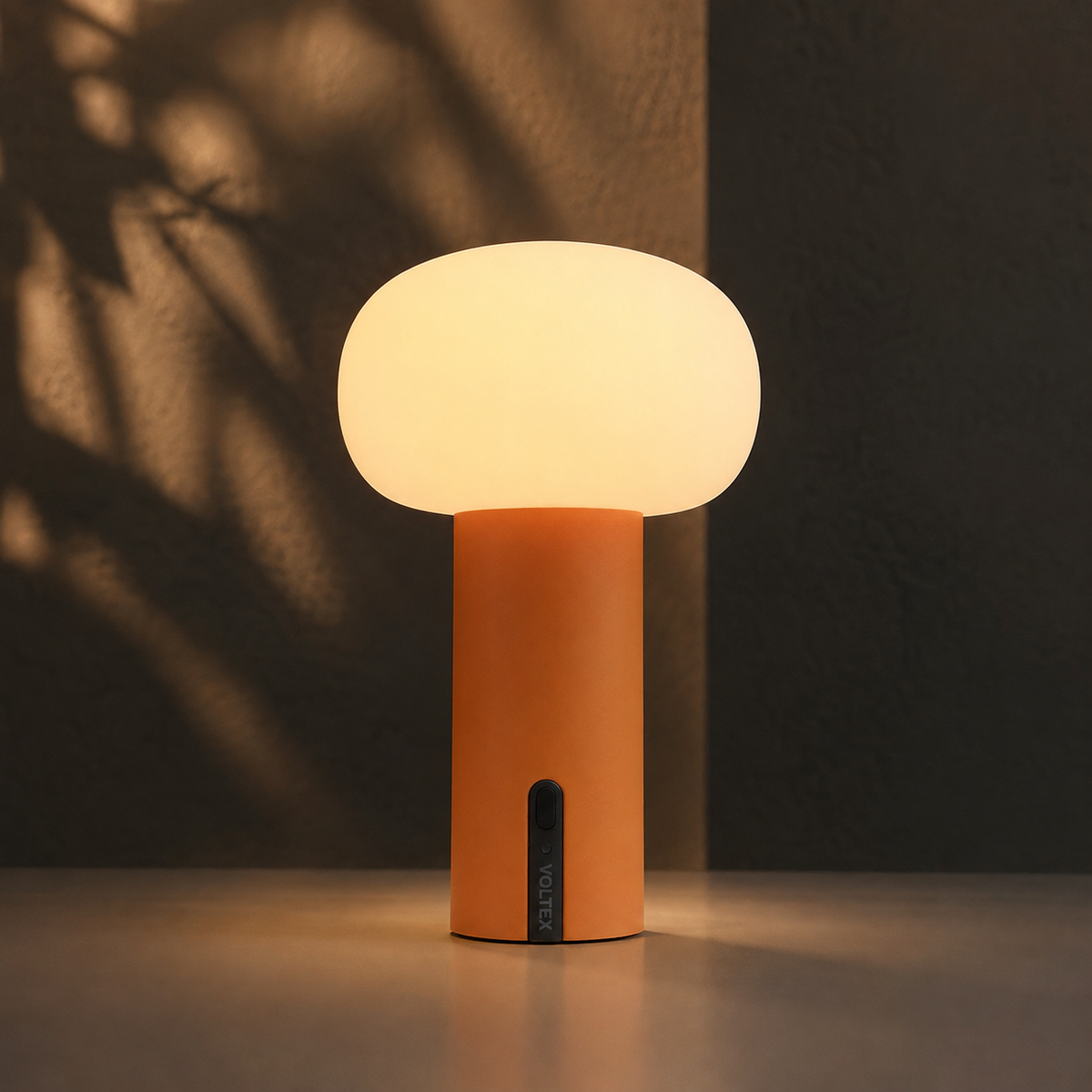Lea cordless lamp